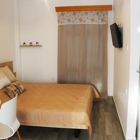 Fully Renovated Small & Cosy Studio Athens Ngoại thất bức ảnh